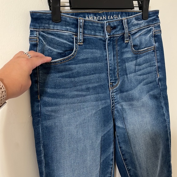 American Eagle Ne(x)t Level Stretch Hi-Rise Medium Wash Denim Jegging Size 10 - Picture 4 of 11